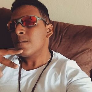 Meet your Posher, Thomas